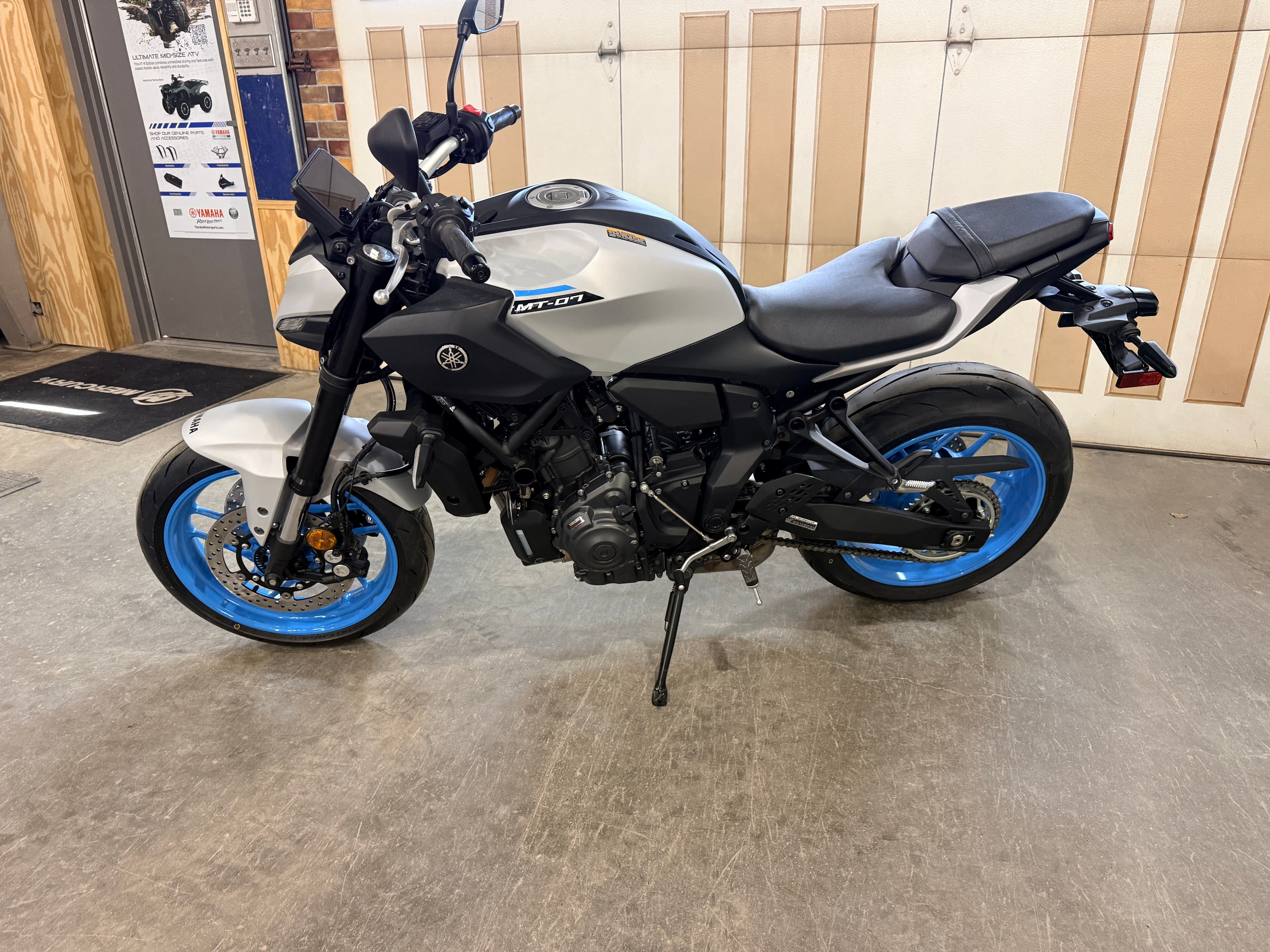 2025 YAMAHA MT07SB MT-07 at Mountain Valley Motorsports Cody - photo 2